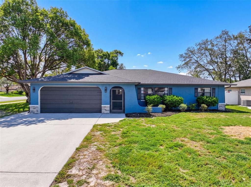 8275 DORA STREET SPRING HILL, FL 34608