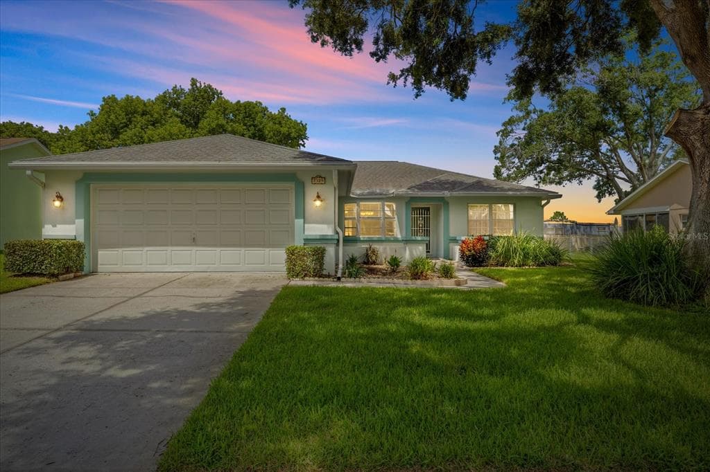 7329 FAIRWOOD AVENUE NEW PORT RICHEY, FL 34653