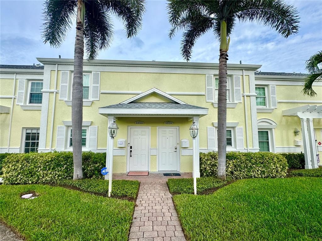 4974 COQUINA KEY DRIVE SE