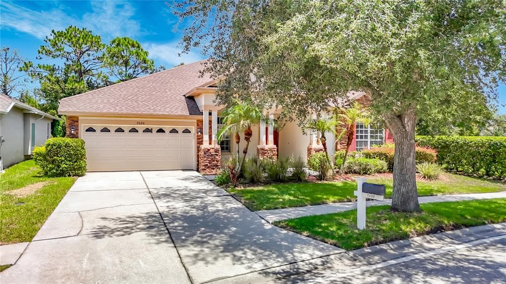 7220 NIGHT HERON DRIVE LAND O LAKES, FL 34637