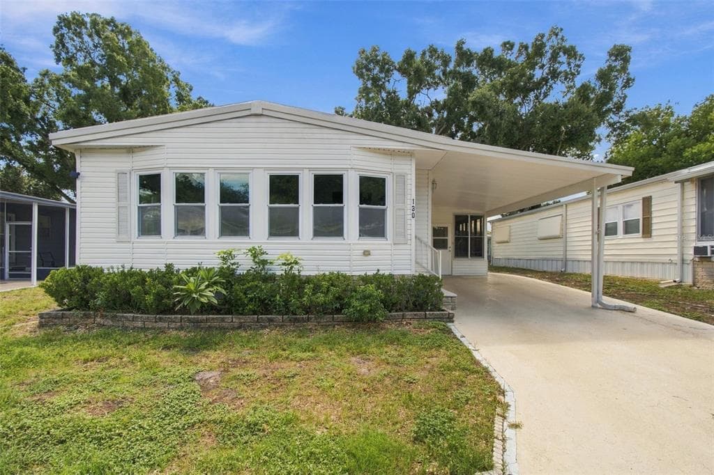 130 CLUBVIEW DRIVE UNIT 2