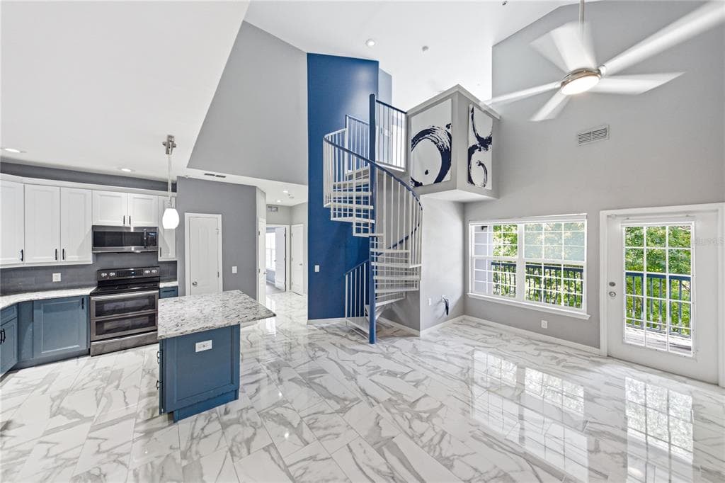 1640 VILLA CAPRI CIRCLE UNIT 301 ODESSA, FL 33556