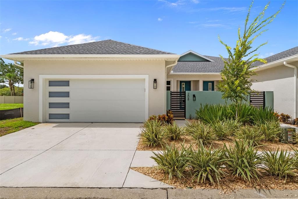 208 ATHENIAN WAY TARPON SPRINGS, FL 34689