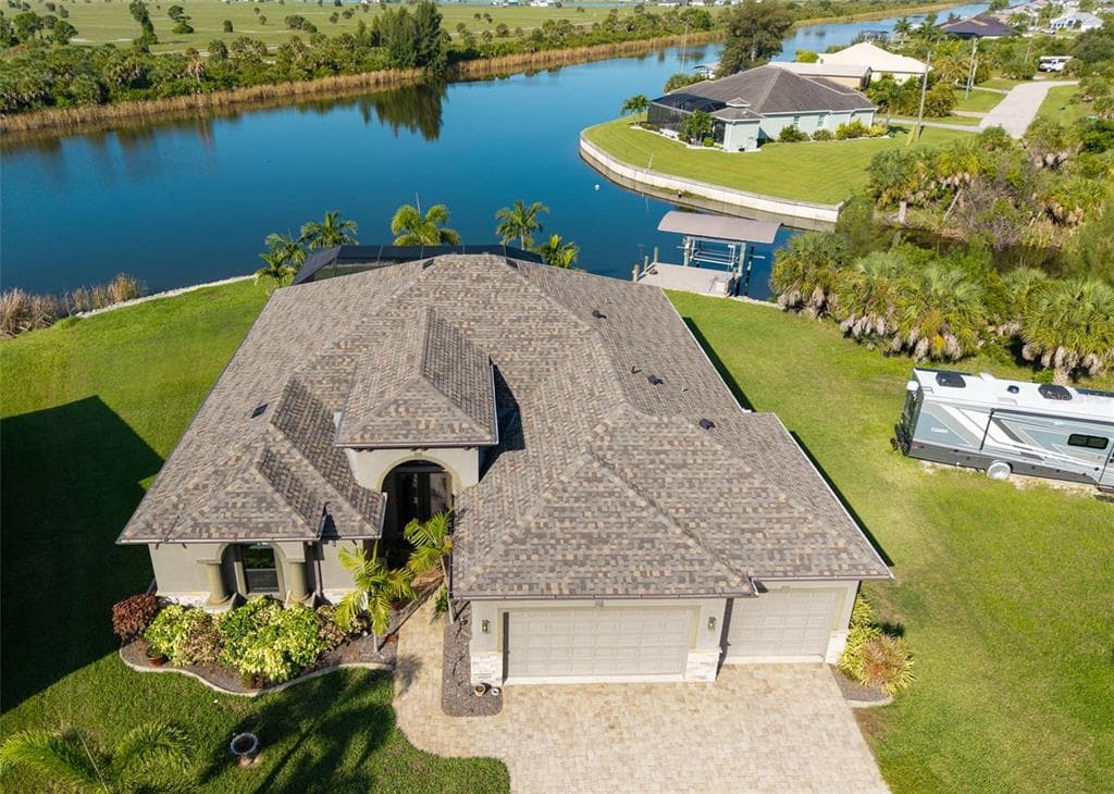 10650 POUGHKEEPSIE CIRCLE PORT CHARLOTTE, FL 33981