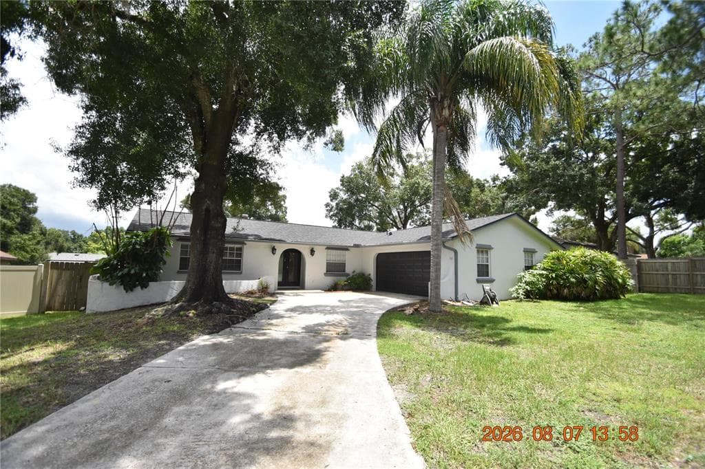 3827 FROSTWOOD COURT LAND O LAKES, FL 34639