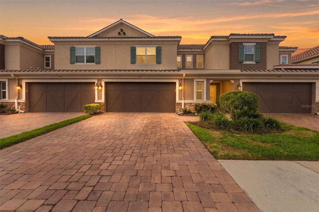 8738 TERRACINA LAKE DRIVE TAMPA, FL 33625