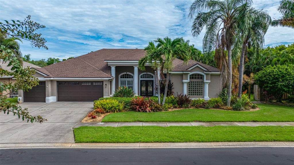 10675 PARK PLACE DRIVE SEMINOLE, FL 33778