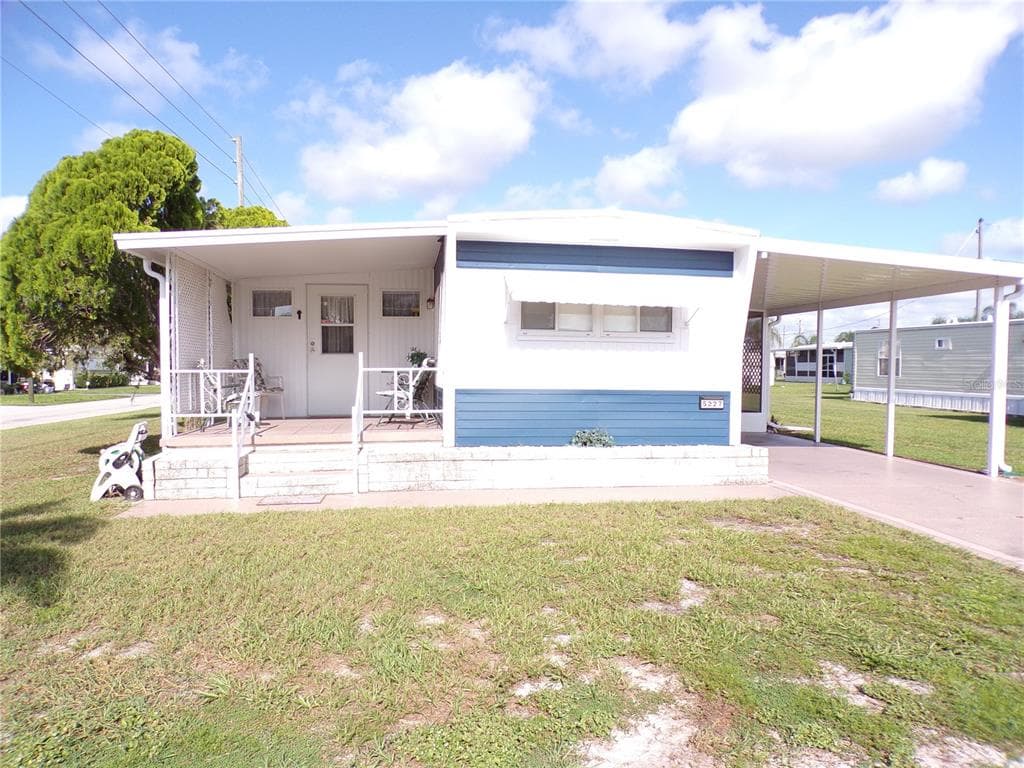 5227 BETTY STREET ZEPHYRHILLS, FL 33542