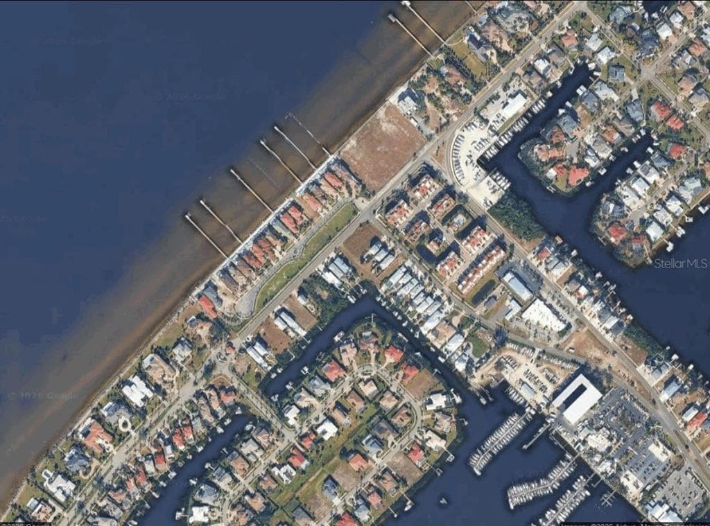 6435 MARBELLA BOULEVARD APOLLO BEACH, FL 33572