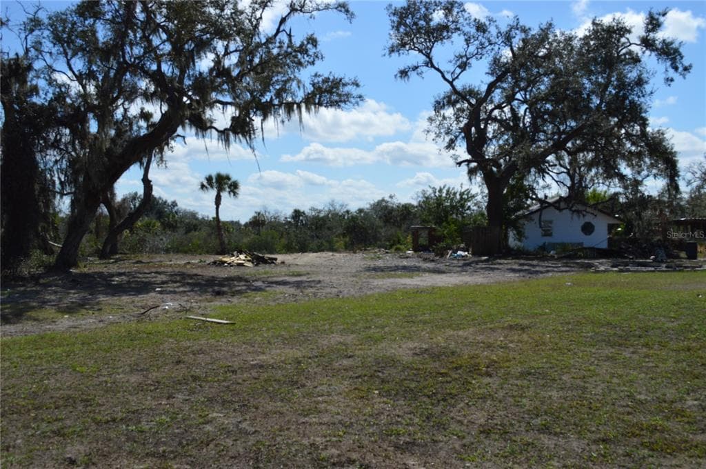 7023 PAYNE AVENUE GIBSONTON, FL 33534
