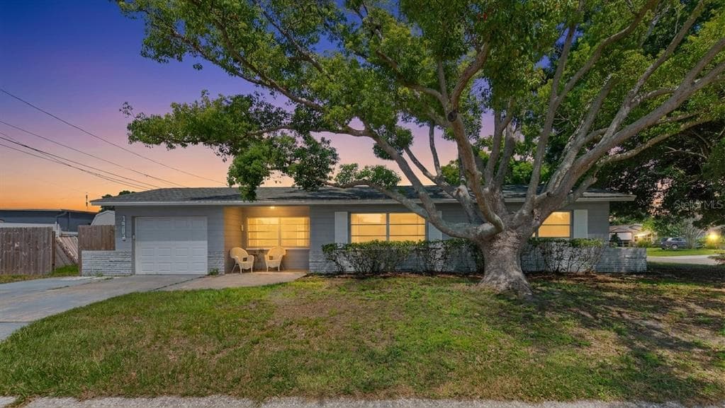 1901 57TH STREET N ST PETERSBURG, FL 33710