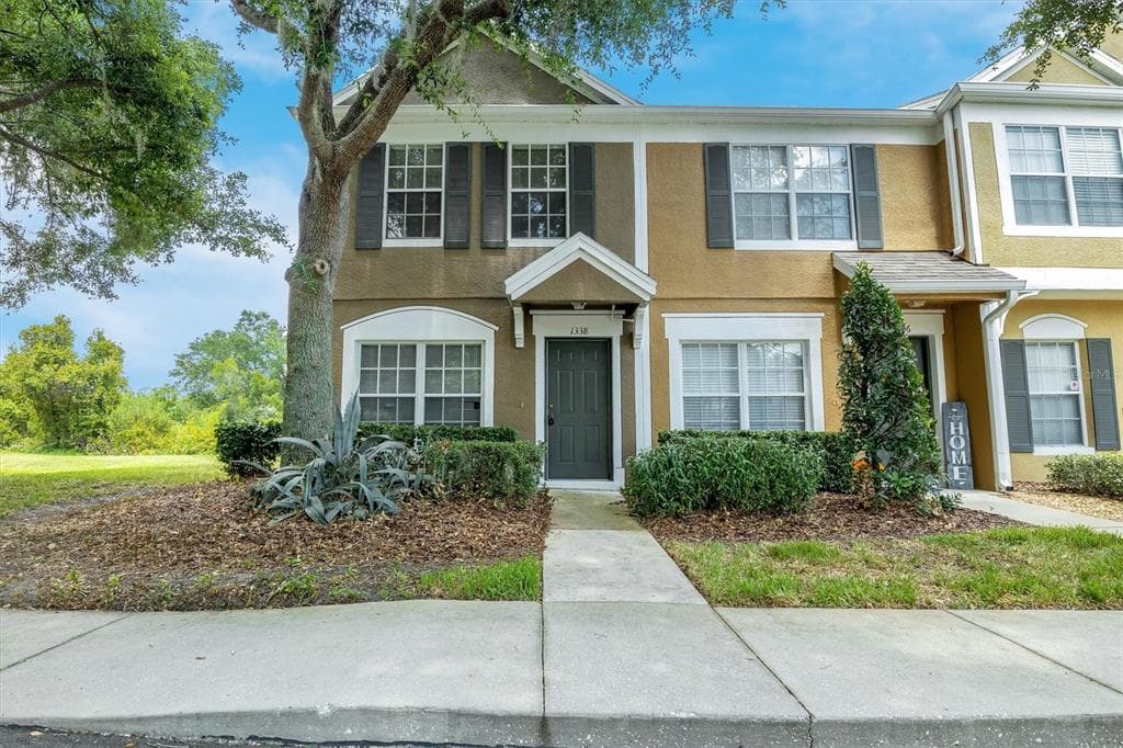 1338 STANDRIDGE DRIVE ZEPHYRHILLS, FL 33543