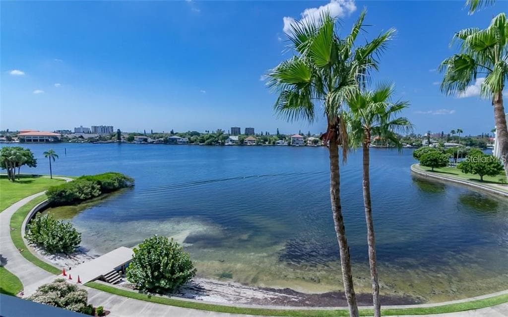 7902 SAILBOAT KEY BOULEVARD S UNIT 402 SOUTH PASADENA, FL 33707