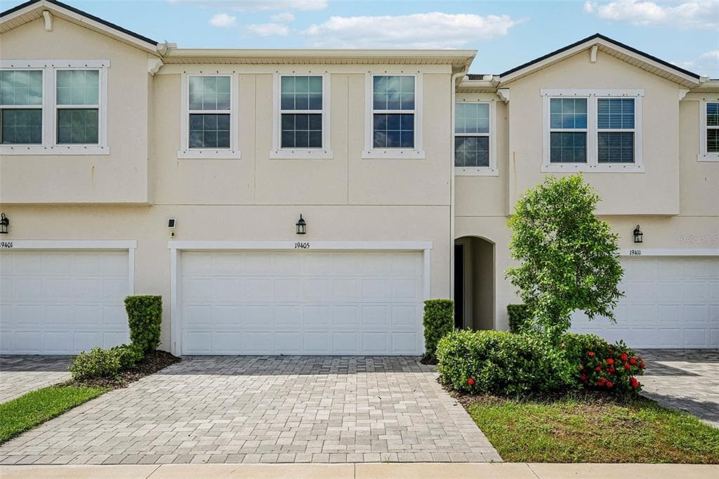 19405 MONARCH WIND WAY LUTZ, FL 33558
