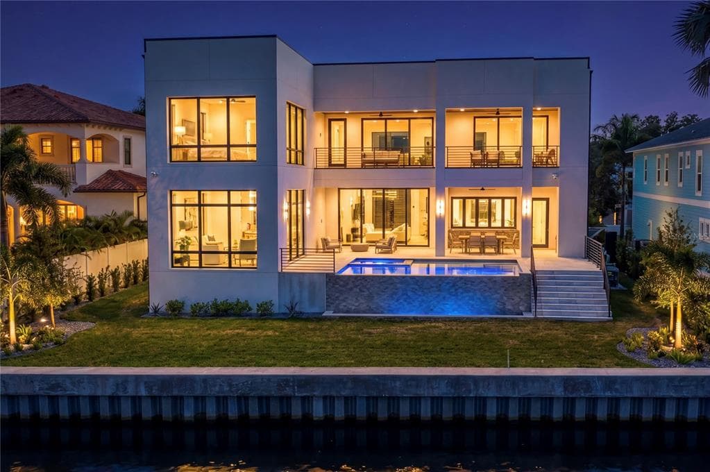 5007 W SAN MIGUEL STREET TAMPA, FL 33629