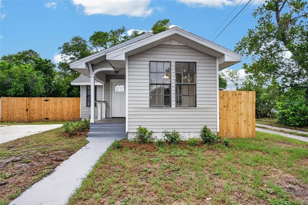 1327 35TH STREET S ST PETERSBURG, FL 33711