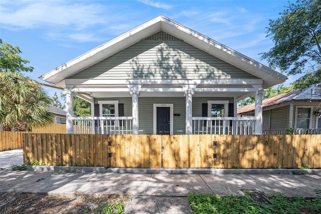 2920 N 17TH STREET TAMPA, FL 33605