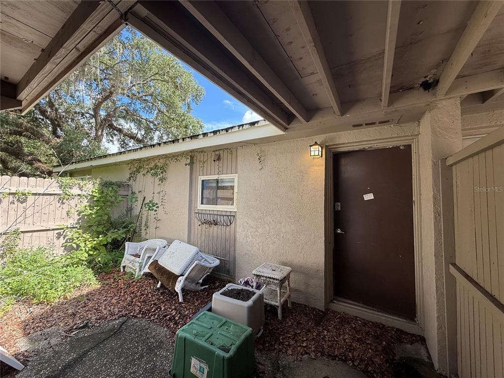 8649 LAKE ISLE DRIVE UNIT 182 TEMPLE TERRACE, FL 33637