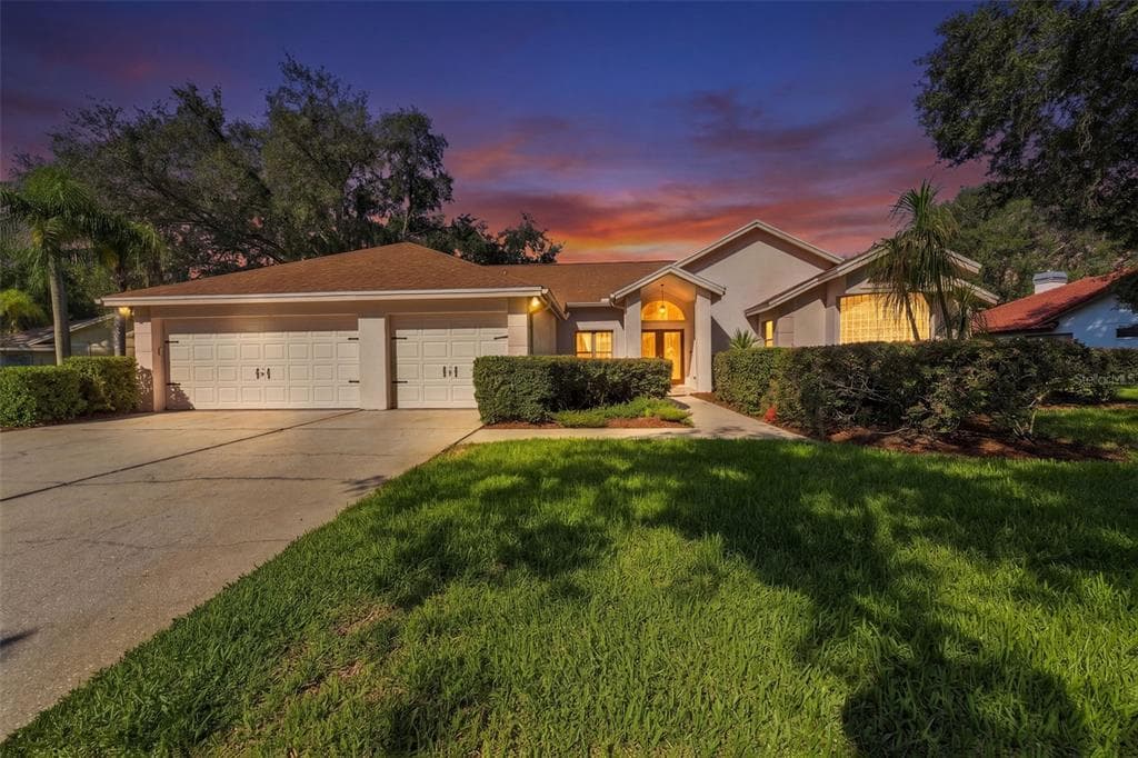 15923 ELLSWORTH DRIVE TAMPA, FL 33647