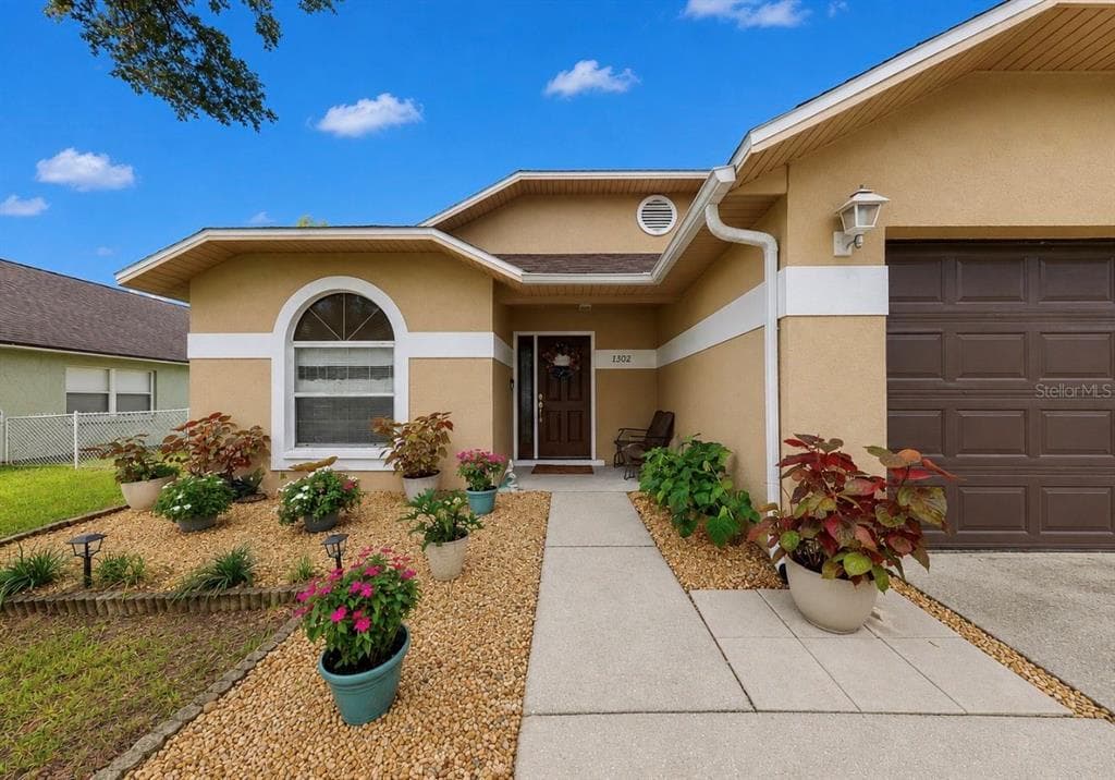 1302 BRAHMA DRIVE VALRICO, FL 33594