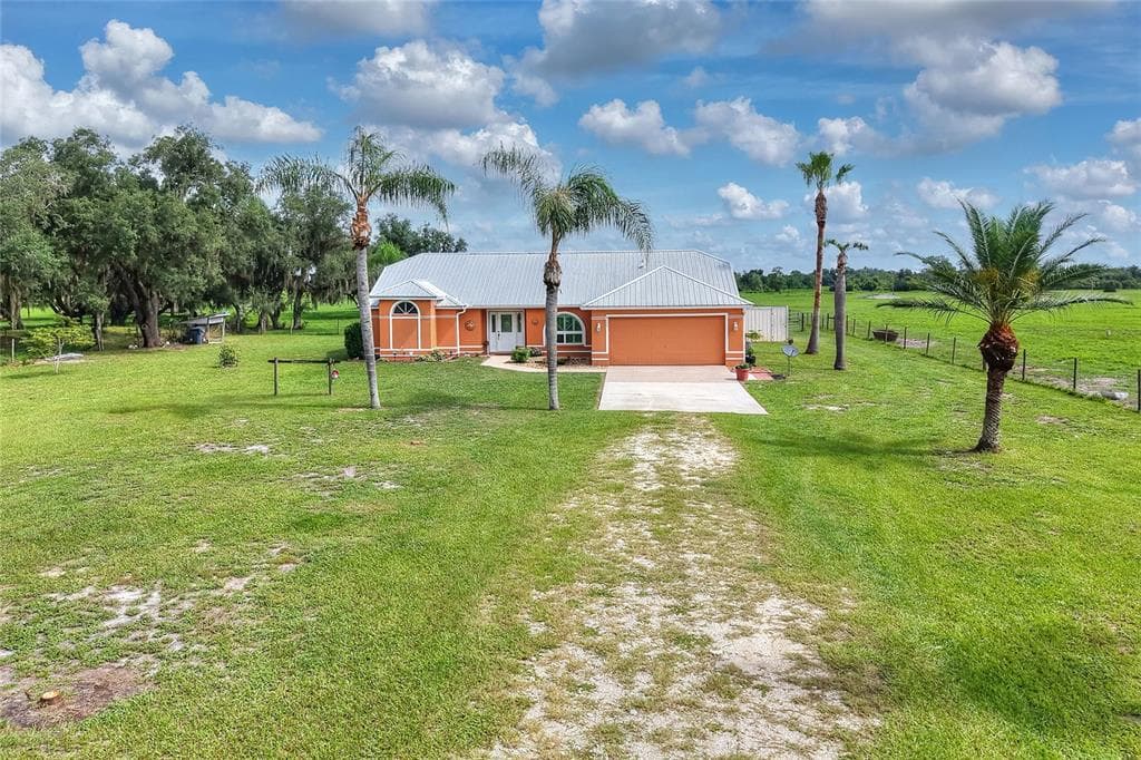 9111 LAKE BUFFUM ROAD N FORT MEADE, FL 33841