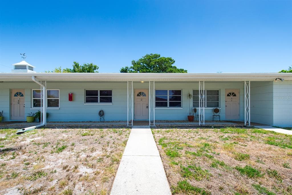 3775 59TH STREET N UNIT 2 ST PETERSBURG, FL 33710