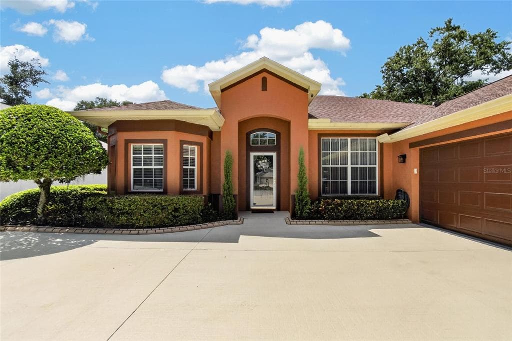 2803 BROOKE PINES COURT PLANT CITY, FL 33566