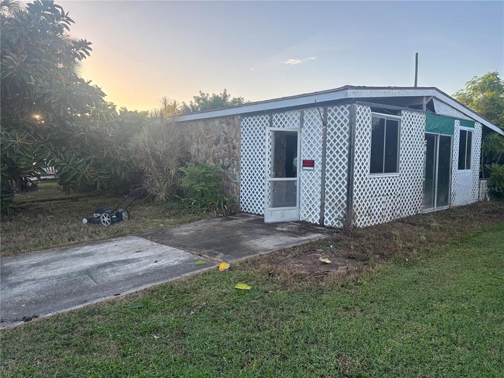 21314 GLENDALE AVENUE PORT CHARLOTTE, FL 33952
