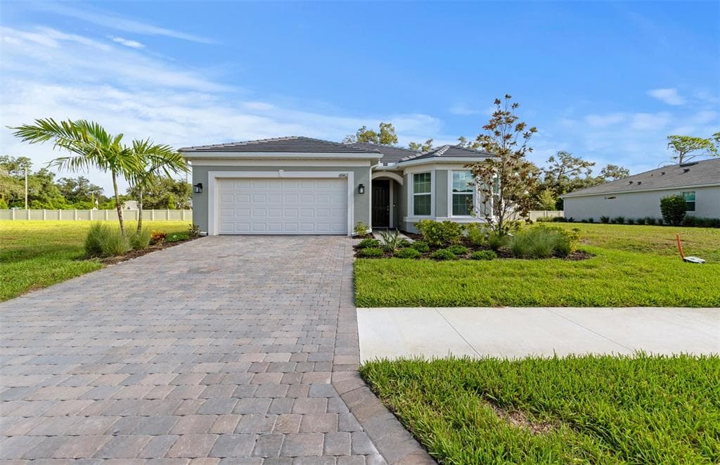 6962 MINNEOLA COURT NOKOMIS, FL 34275