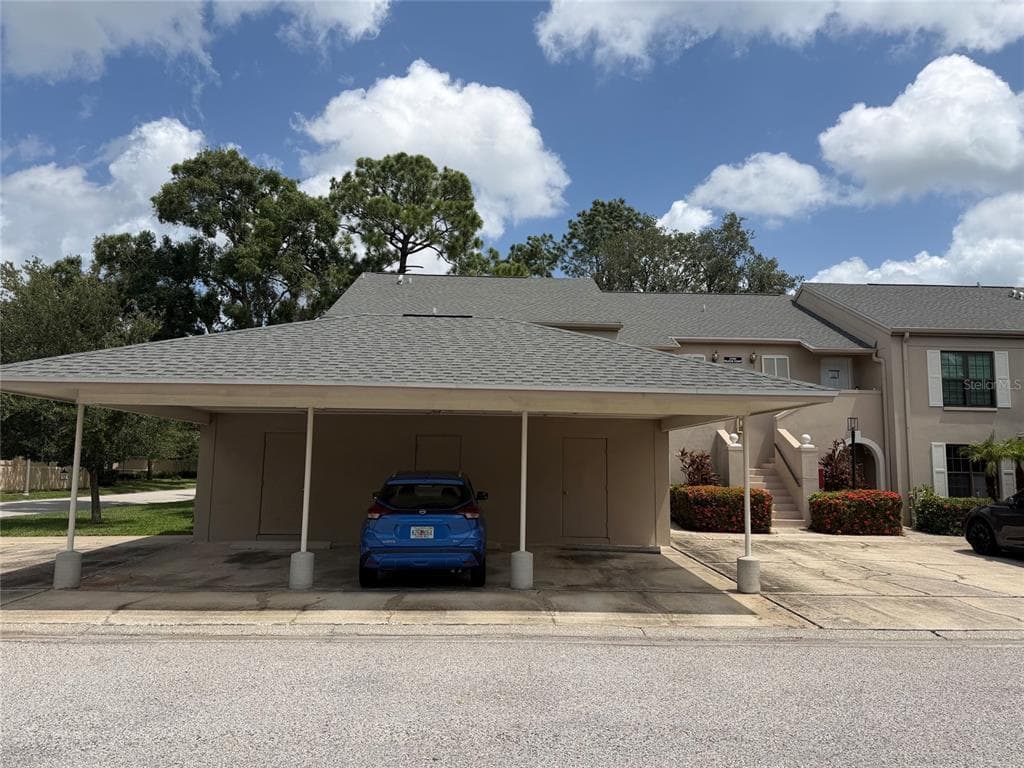 2480 PELICAN COURT UNIT R201 CLEARWATER, FL 33762