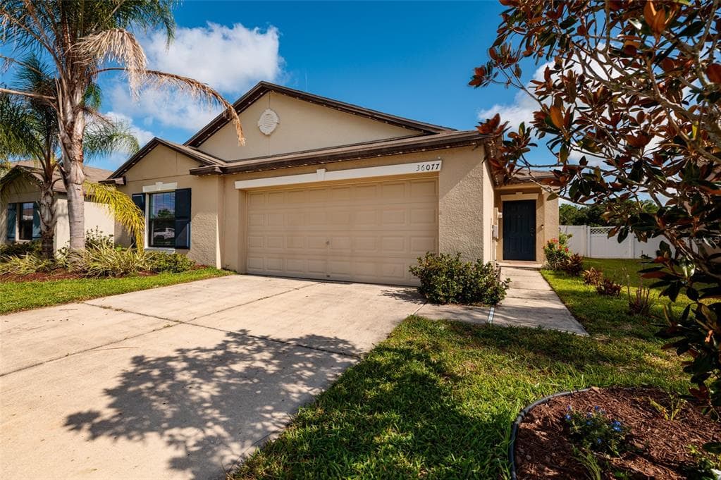 36077 STABLE WILK AVENUE ZEPHYRHILLS, FL 33541