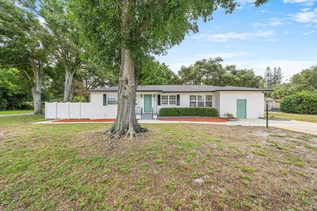 125 61ST STREET N ST PETERSBURG, FL 33710