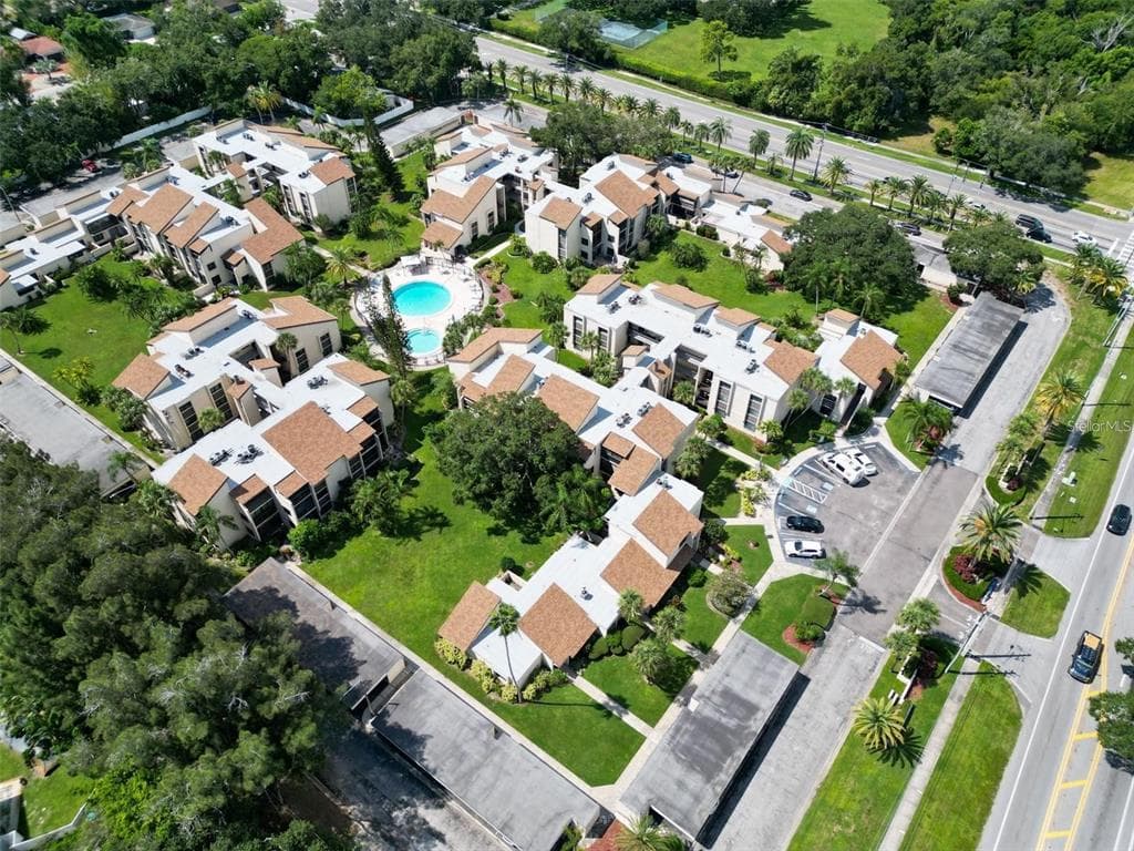 2209 BELLEAIR ROAD UNIT C13 CLEARWATER, FL 33764