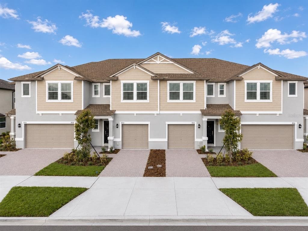 8948 GALLANTREE PLACE LAND O LAKES, FL 34637