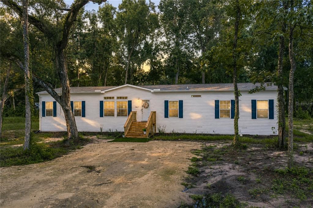 11957 SW 35TH STREET WEBSTER, FL 33597