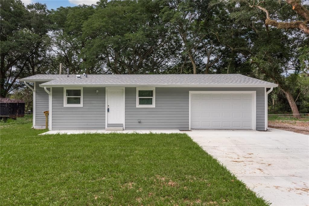 8120 MARCHANT DRIVE NEW PORT RICHEY, FL 34653