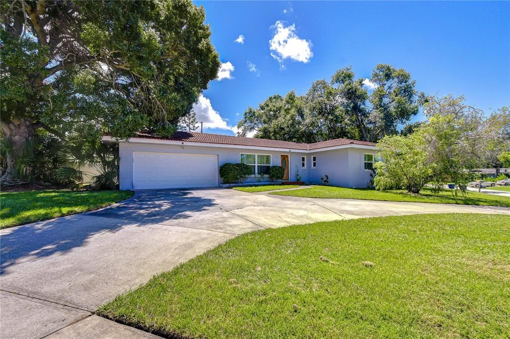 1001 BAY BREEZE TERRACE LARGO, FL 33770