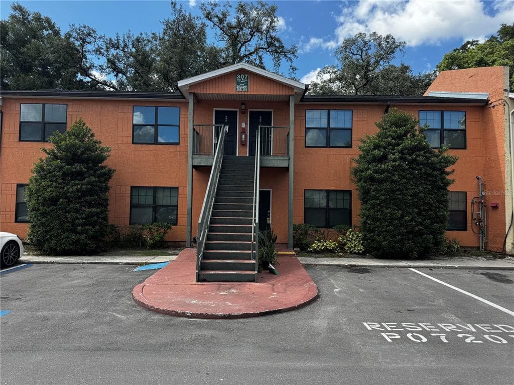 307 OAK ROSE LANE UNIT 201