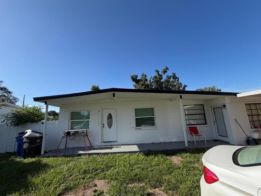 604 FAIRMONT DRIVE BRANDON, FL 33511
