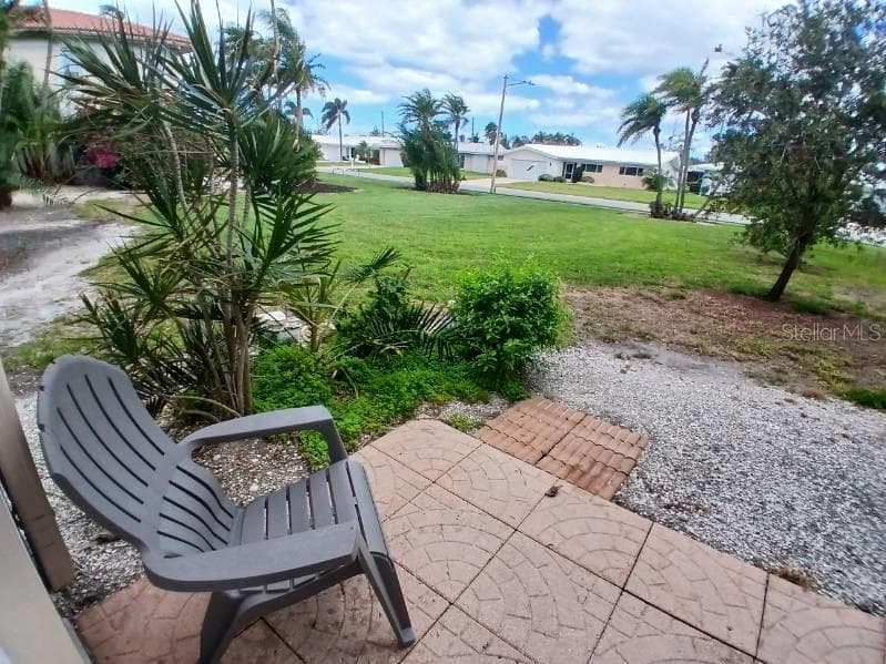 10350 IMPERIAL POINT DRIVE W UNIT 8 LARGO, FL 33774
