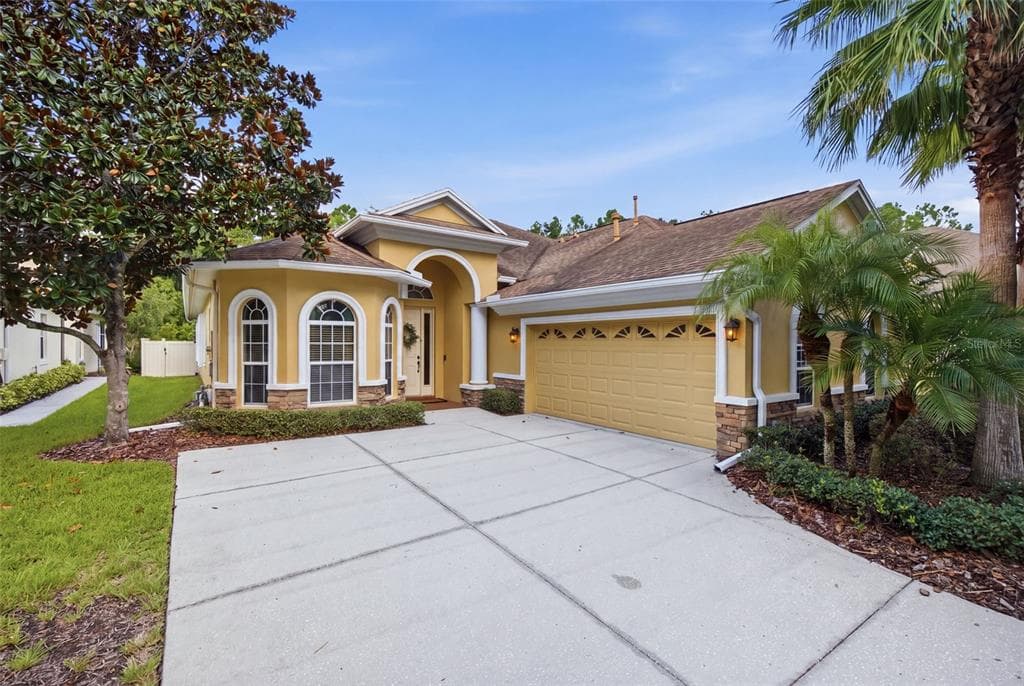 2821 DEVONOAK BOULEVARD LAND O LAKES, FL 34638
