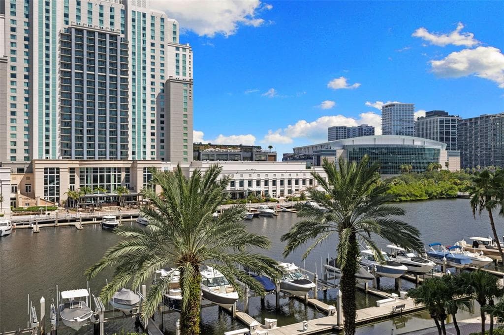 700 S HARBOUR ISLAND BOULEVARD UNIT 421 TAMPA, FL 33602