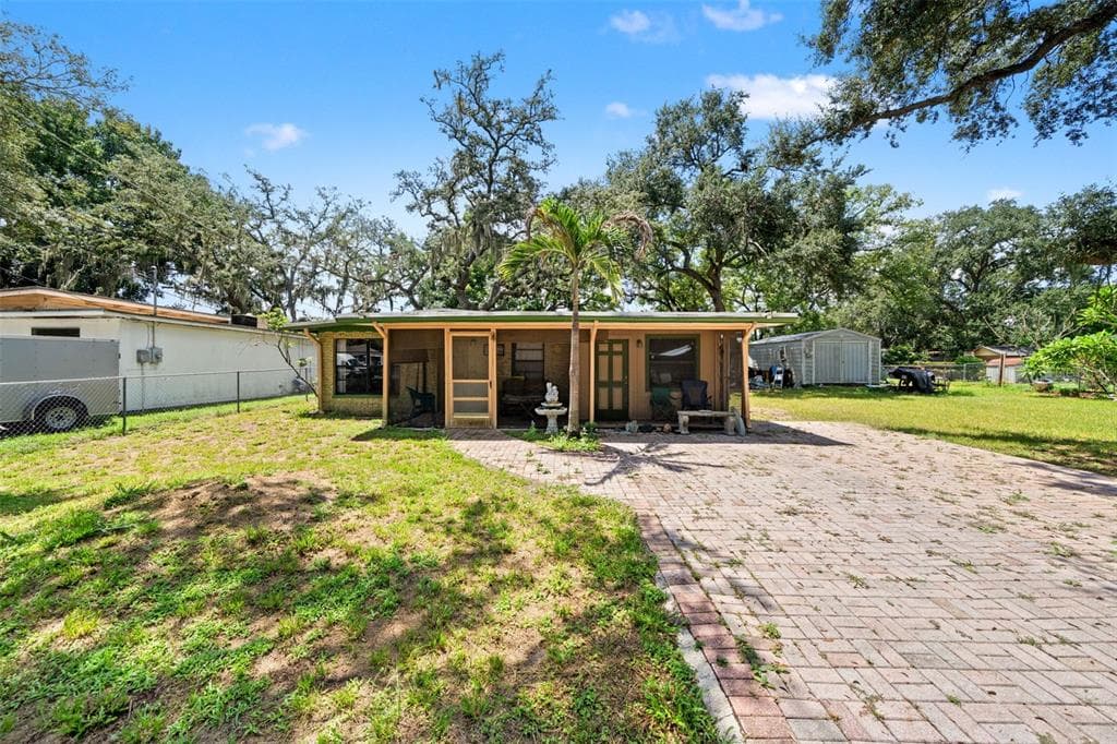 133 E 145TH AVENUE TAMPA, FL 33613