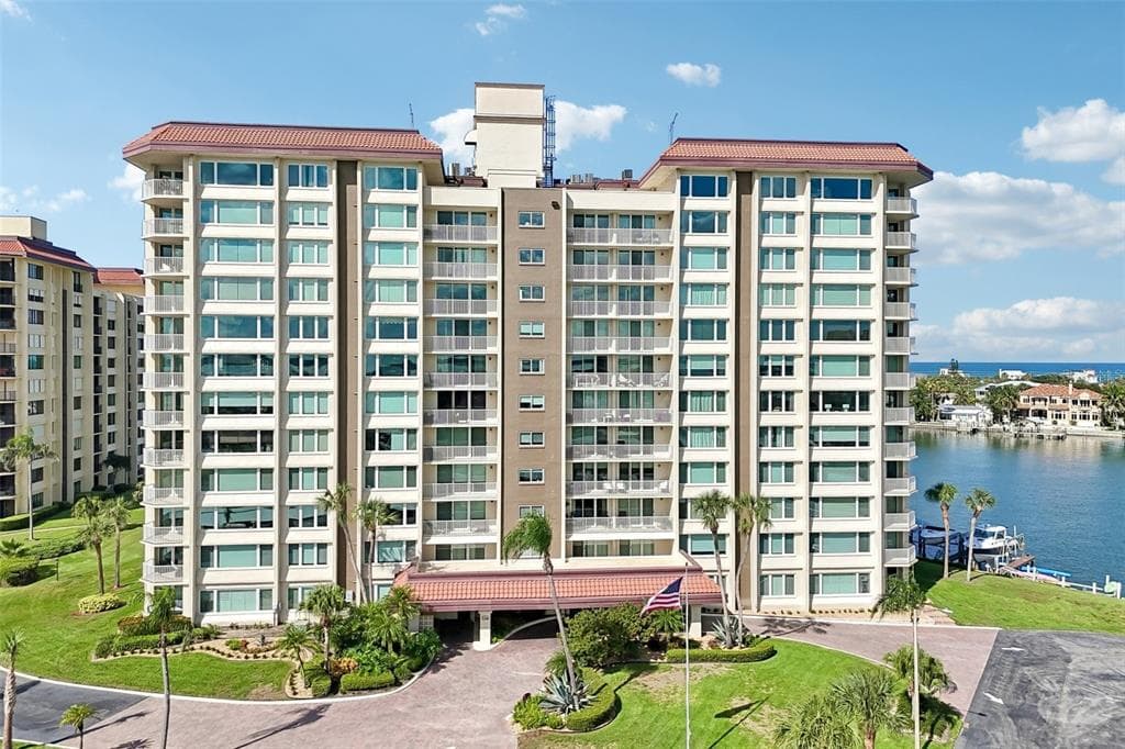 736 ISLAND WAY UNIT 406
