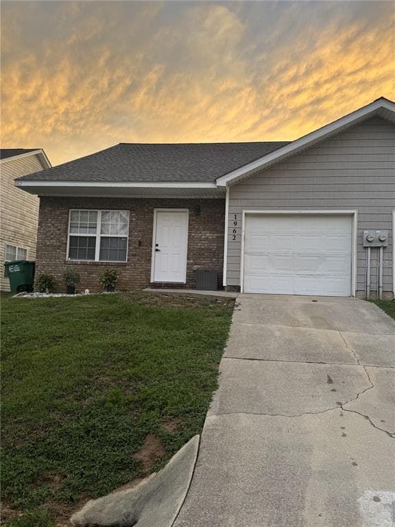 1962 NENA HILLS DRIVE TALLAHASSEE, FL 32304