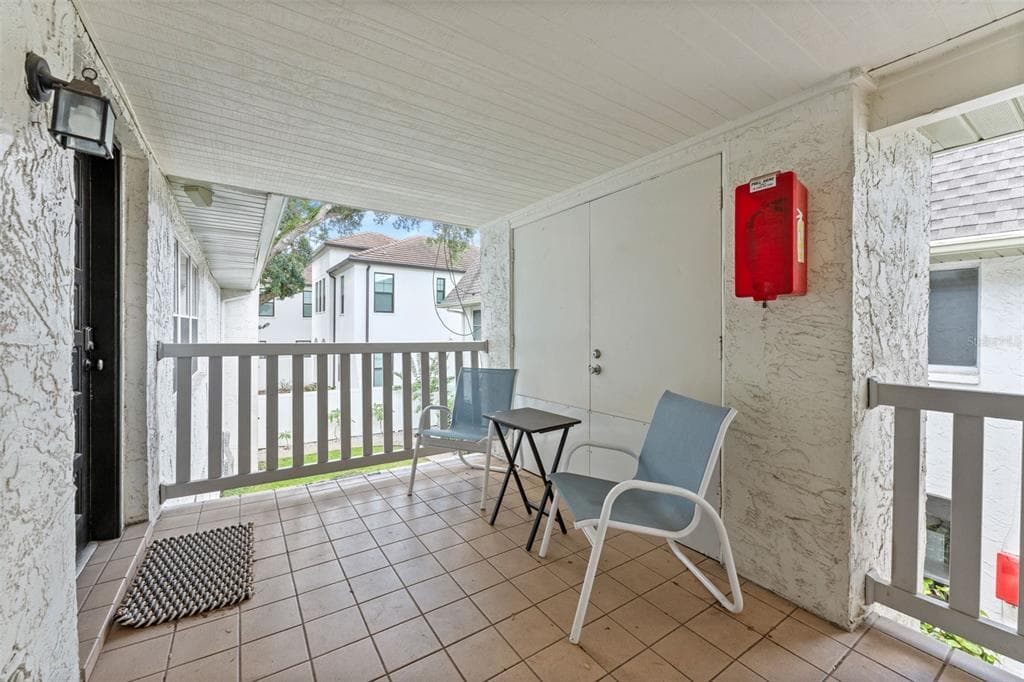 4614 W FIG STREET UNIT B TAMPA, FL 33609