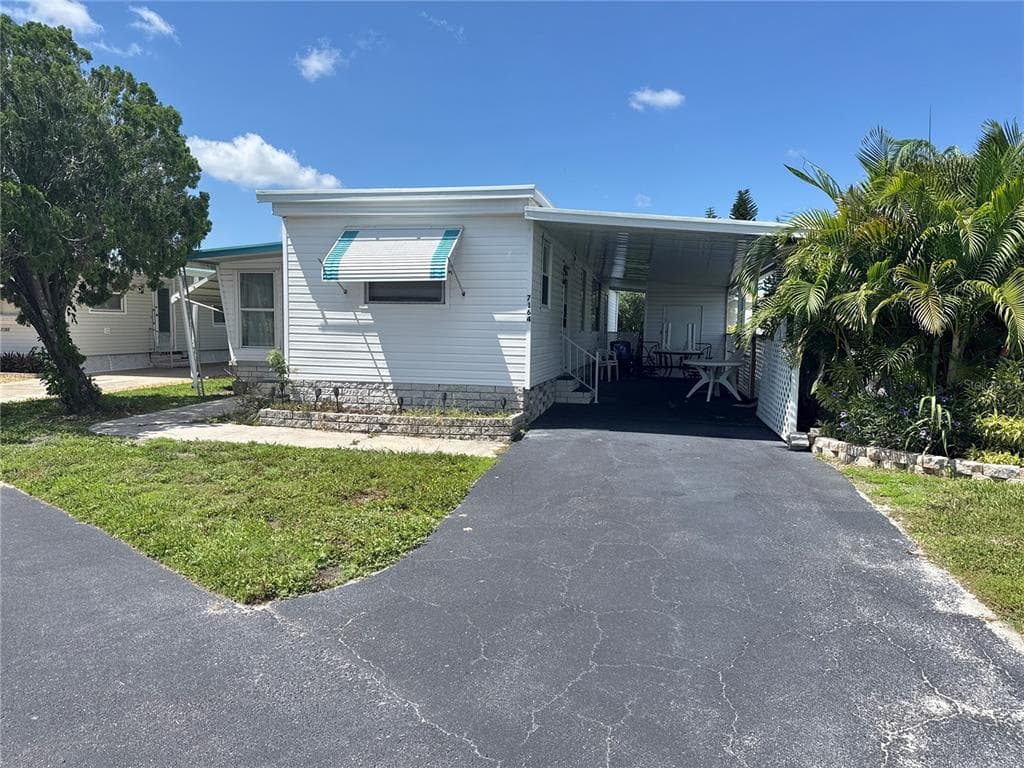 7164 MOUNT GEORGETOWN DRIVE NE UNIT 553 ST PETERSBURG, FL 33702