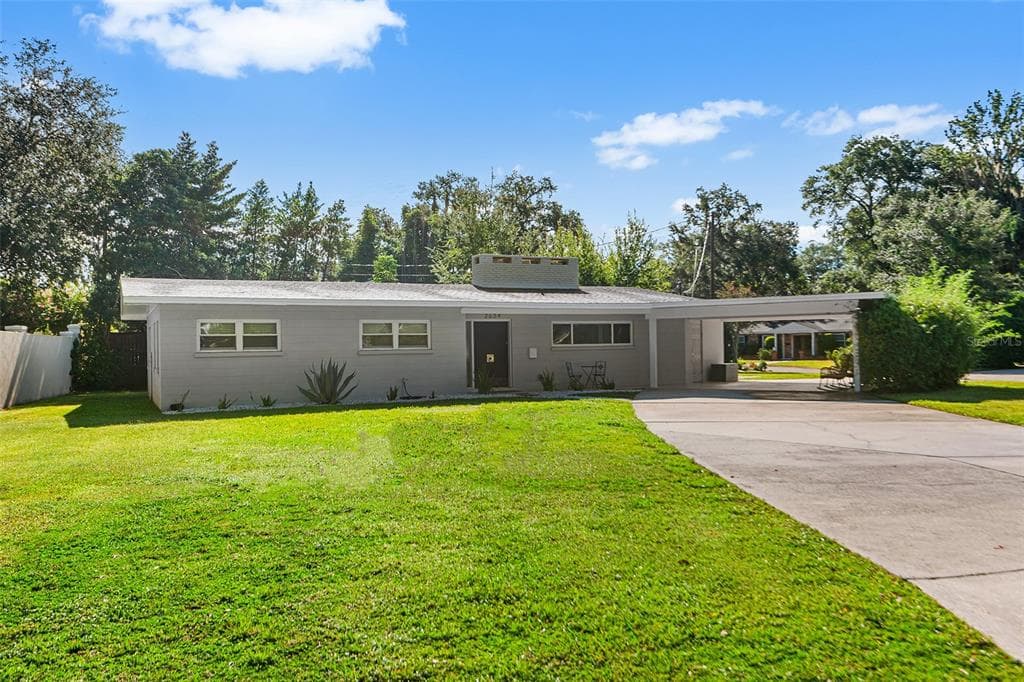 2624 EASTON TERRACE LAKELAND, FL 33803