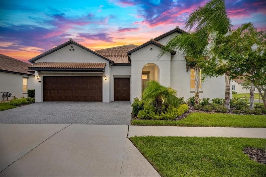 17509 HOLLY WELL AVENUE WIMAUMA, FL 33598