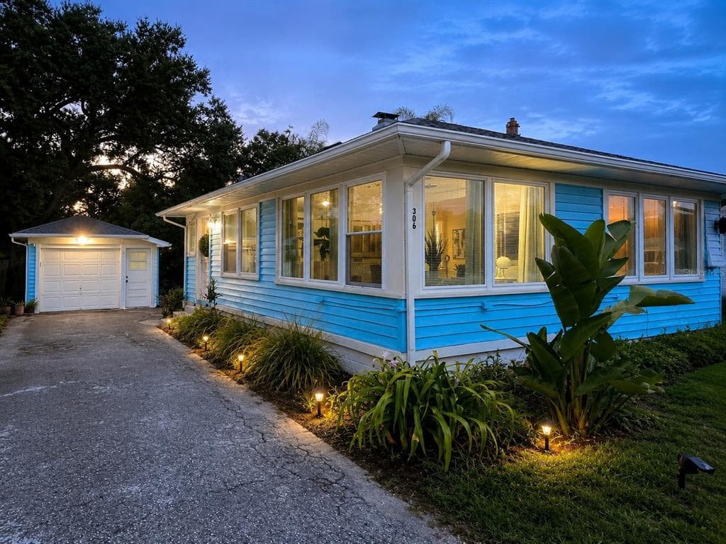 306 N HIGHLAND AVENUE CLEARWATER, FL 33755
